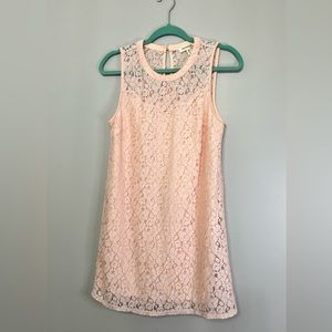 Pink lace sleeveless dress